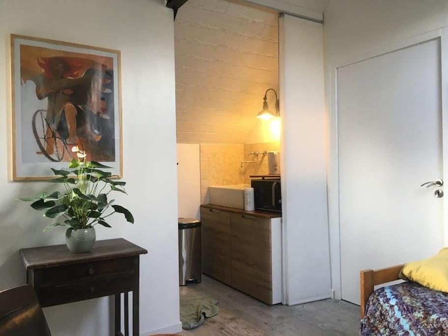 Gite D'Etape Du Tilleul, 4-8 Personnes La Celle-les-Bordes Extérieur photo