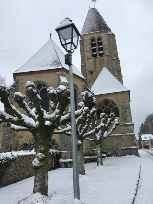 Gite D'Etape Du Tilleul, 4-8 Personnes La Celle-les-Bordes Extérieur photo